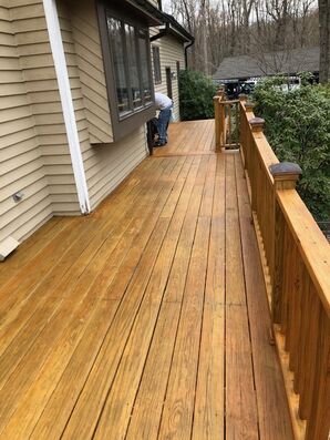 Deck Staining in Warminster, PA (1)